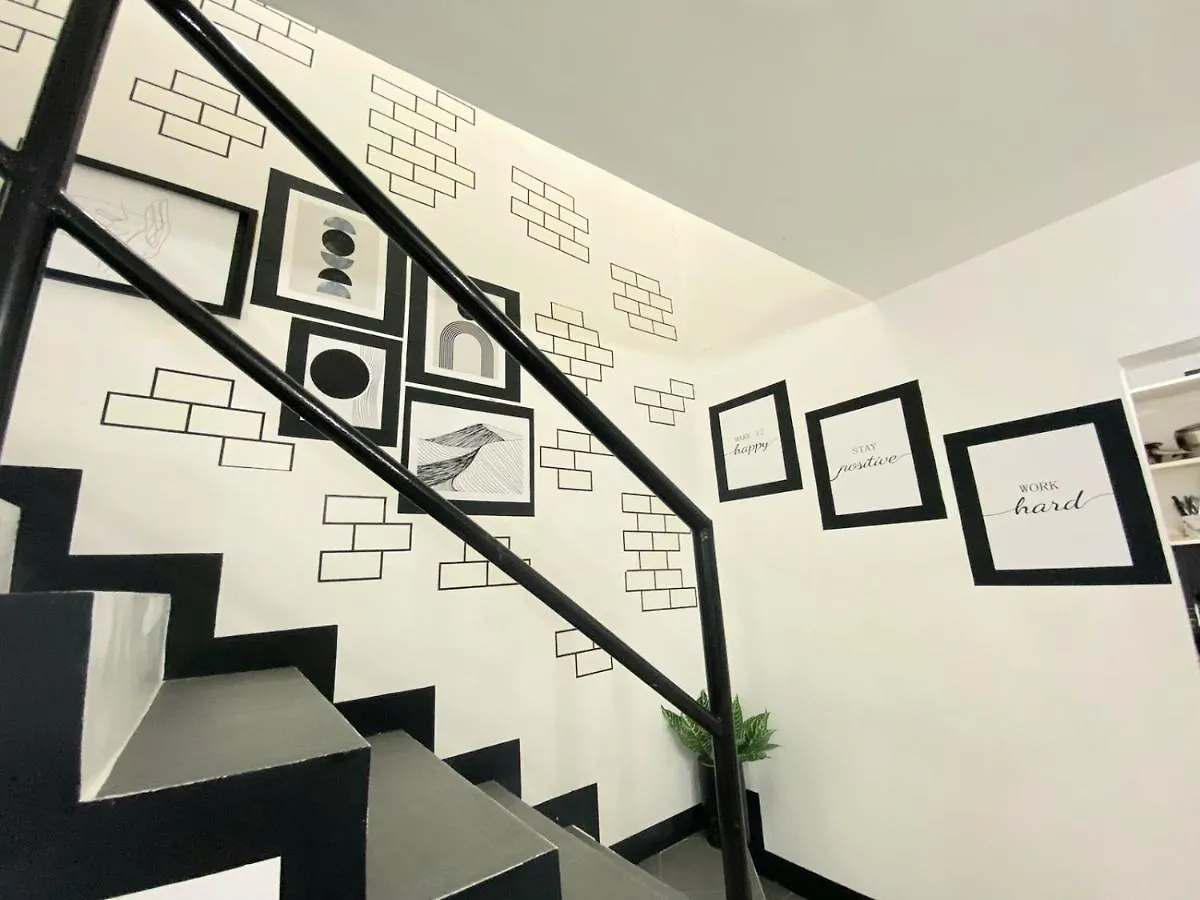 앙헬레스 Balcony & 2Br Townhouse - Near Clark Airport & Aqua Planet - Trp2 아파트