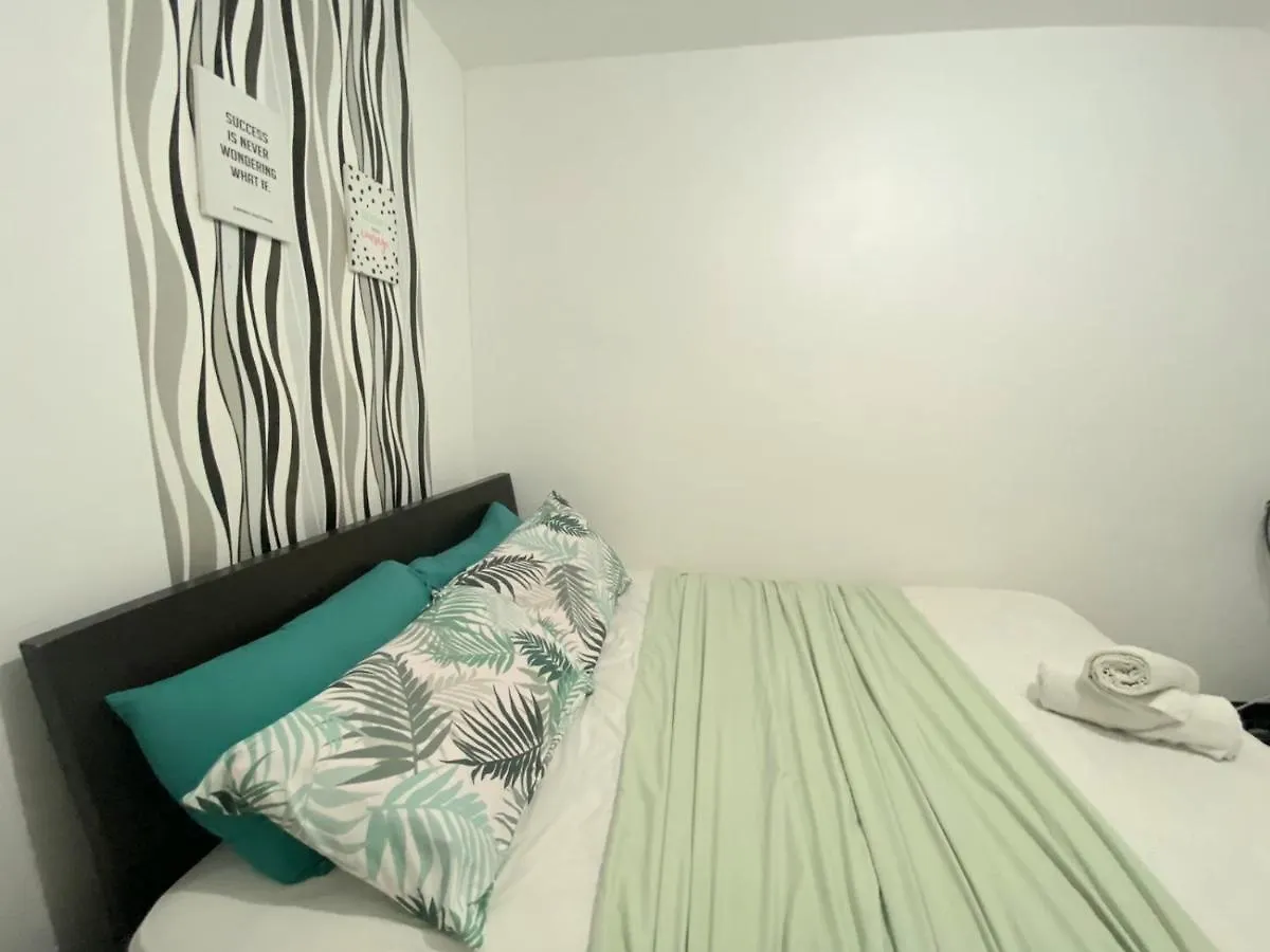 앙헬레스 Balcony & 2Br Townhouse - Near Clark Airport & Aqua Planet - Trp2 아파트